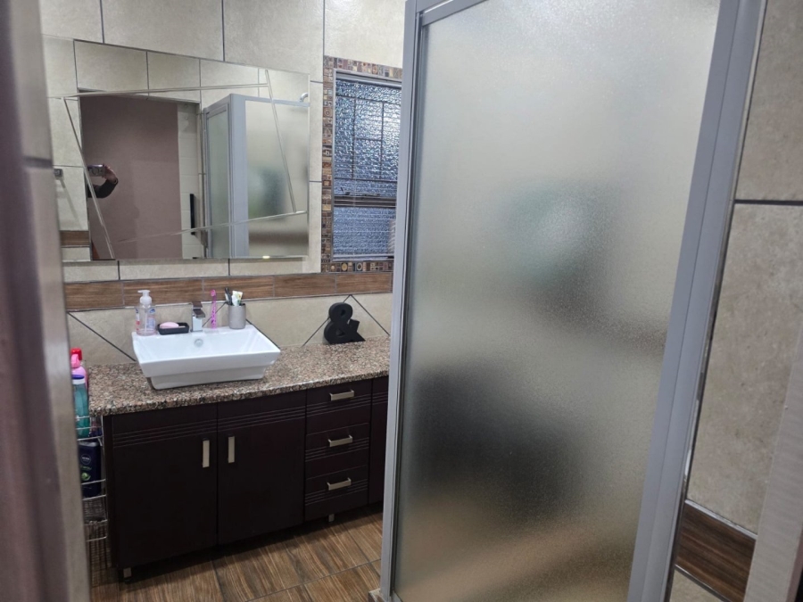 4 Bedroom Property for Sale in Sinoville Gauteng