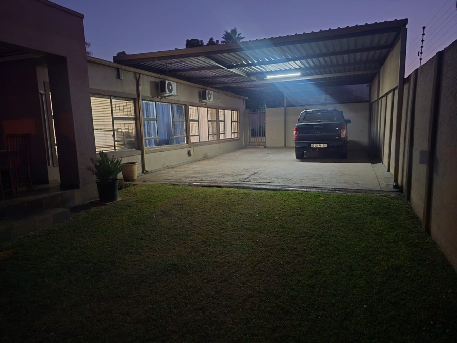 4 Bedroom Property for Sale in Sinoville Gauteng