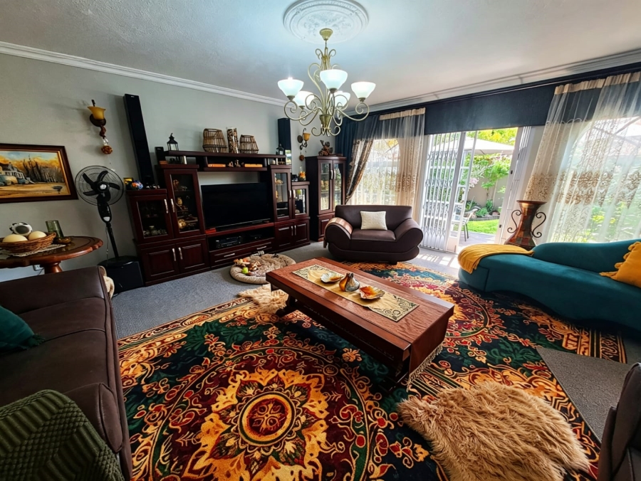 3 Bedroom Property for Sale in Three Rivers Gauteng