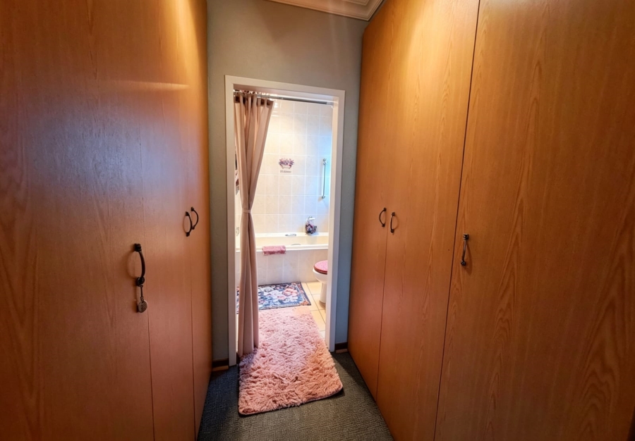 3 Bedroom Property for Sale in Three Rivers Gauteng