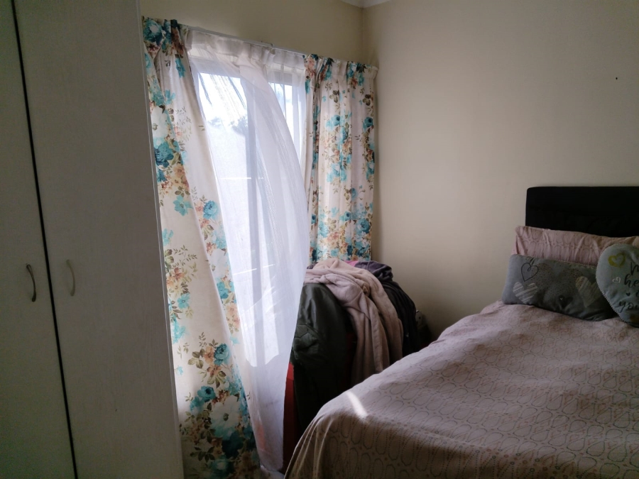 2 Bedroom Property for Sale in Edleen Gauteng