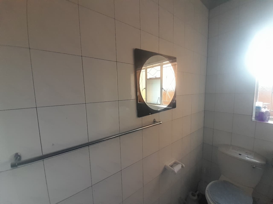 7 Bedroom Property for Sale in Mackenzieville Gauteng