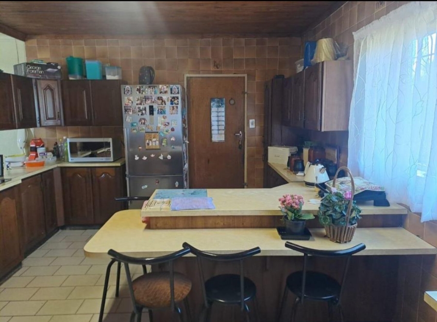 3 Bedroom Property for Sale in Dunnottar Gauteng
