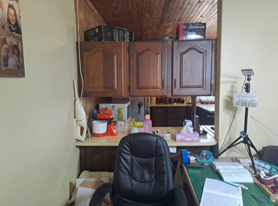 3 Bedroom Property for Sale in Dunnottar Gauteng