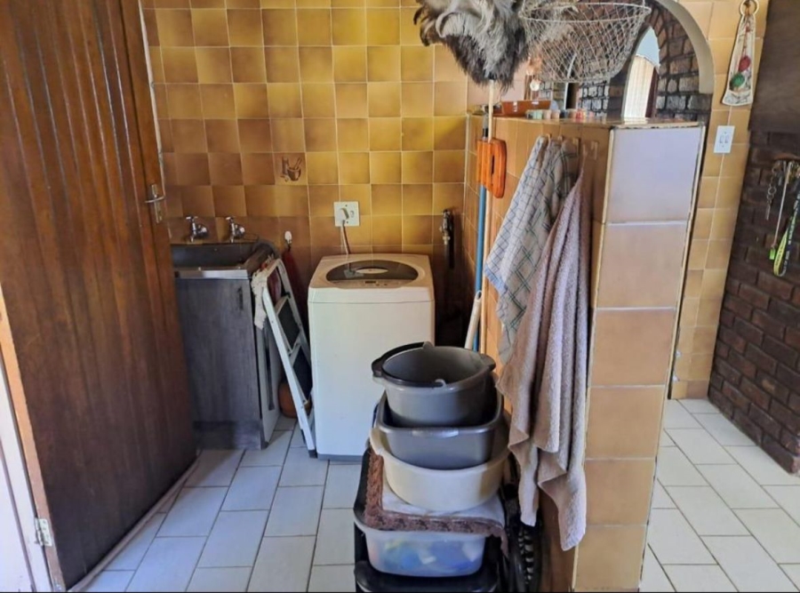 3 Bedroom Property for Sale in Dunnottar Gauteng