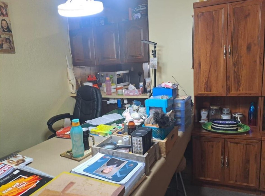 3 Bedroom Property for Sale in Dunnottar Gauteng