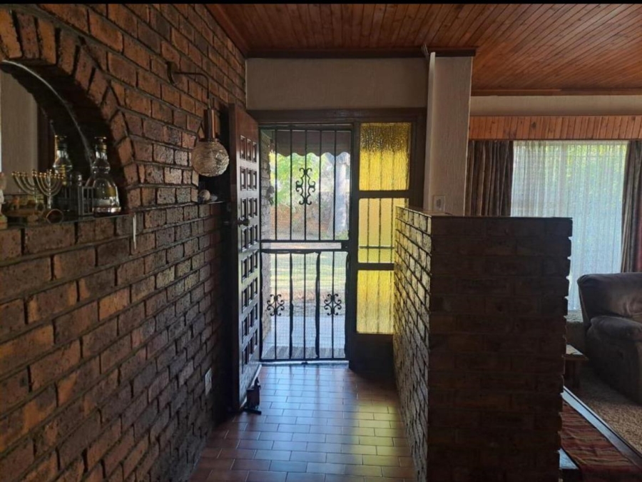 3 Bedroom Property for Sale in Dunnottar Gauteng