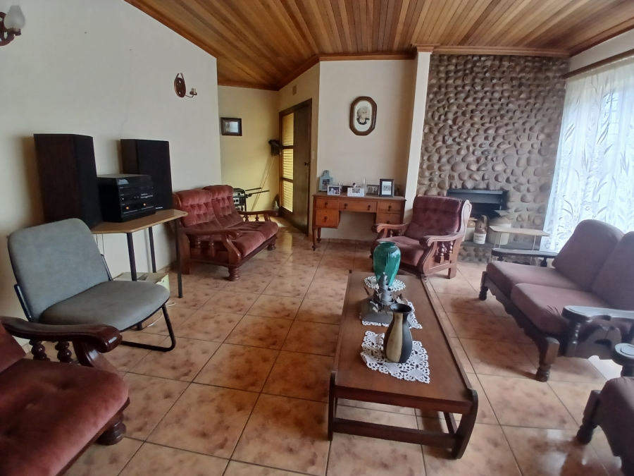 4 Bedroom Property for Sale in Dunnottar Gauteng