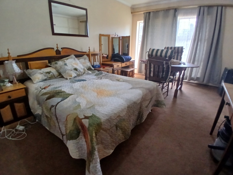 4 Bedroom Property for Sale in Dunnottar Gauteng
