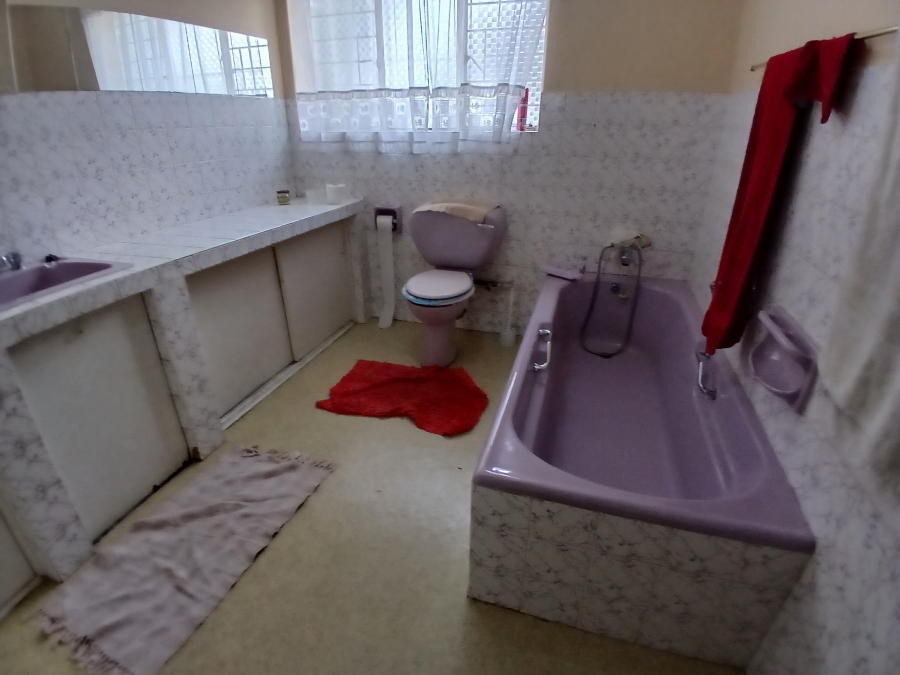 4 Bedroom Property for Sale in Dunnottar Gauteng