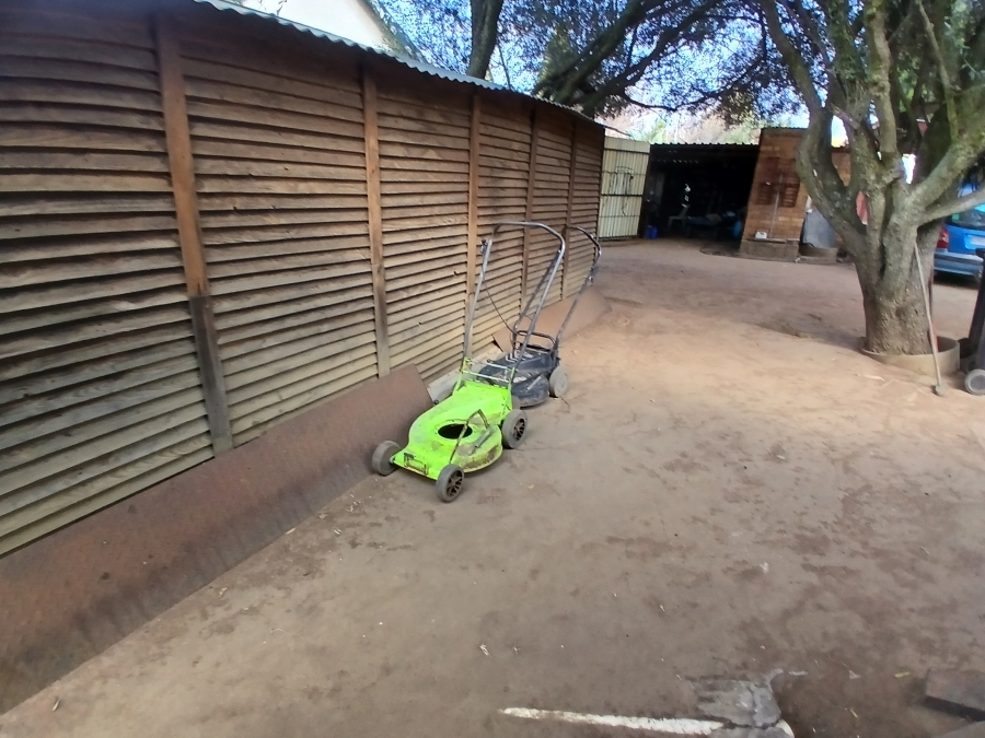 4 Bedroom Property for Sale in Dunnottar Gauteng