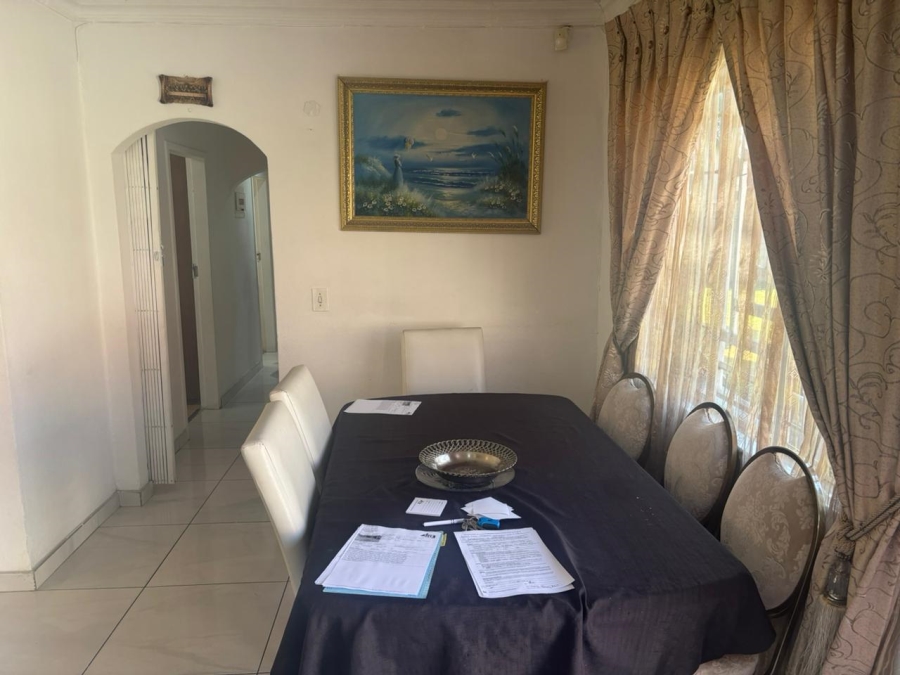4 Bedroom Property for Sale in Albertsdal Gauteng