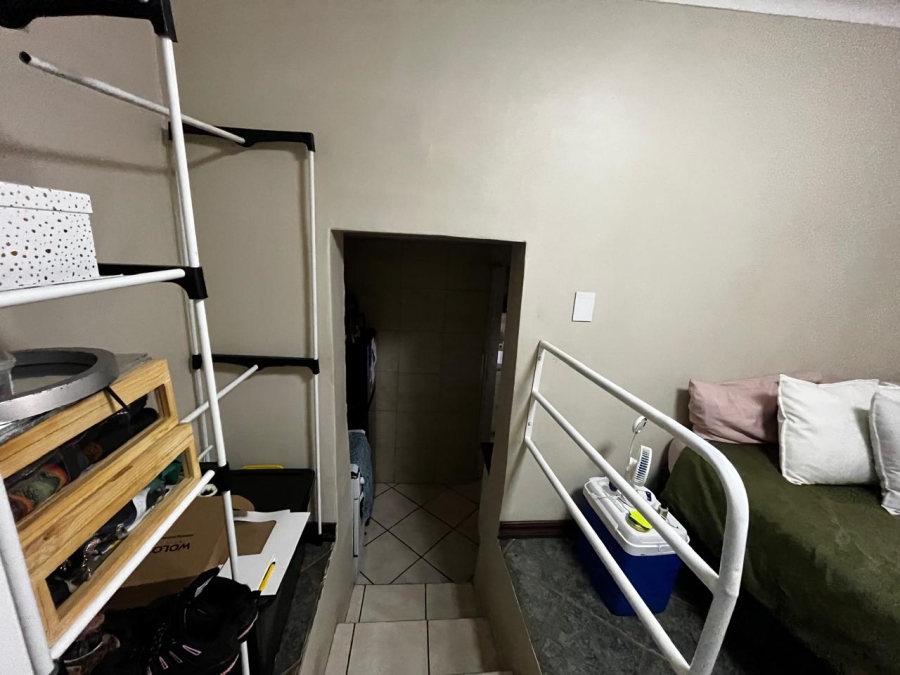 To Let 1 Bedroom Property for Rent in President Park Gauteng