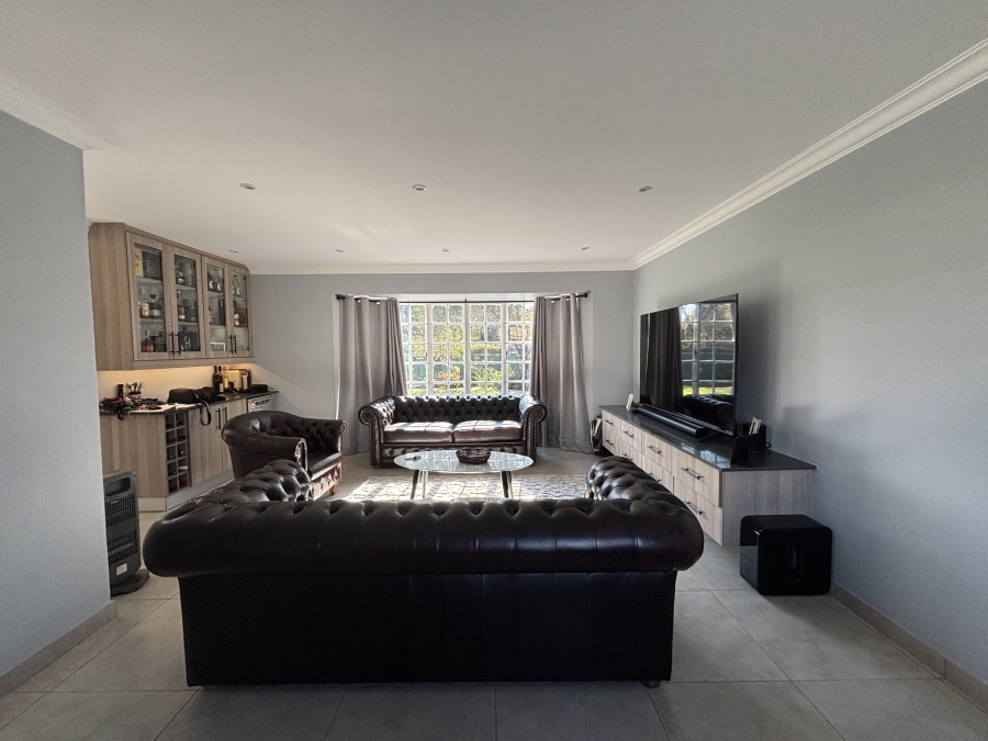 3 Bedroom Property for Sale in Goedeburg Gauteng