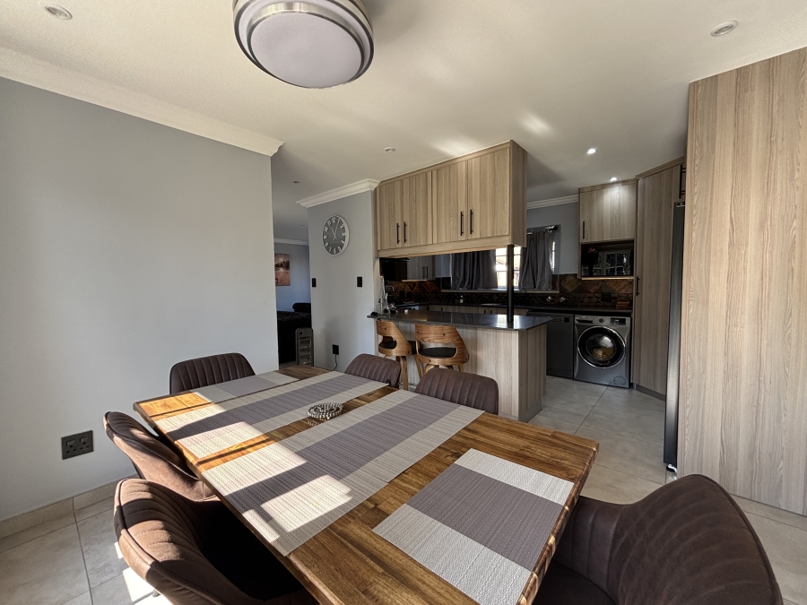 3 Bedroom Property for Sale in Goedeburg Gauteng