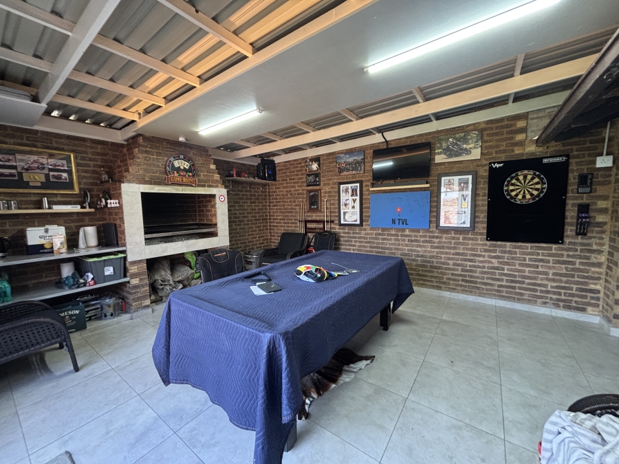 3 Bedroom Property for Sale in Goedeburg Gauteng