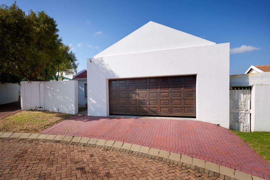 3 Bedroom Property for Sale in Halfway Gardens Gauteng