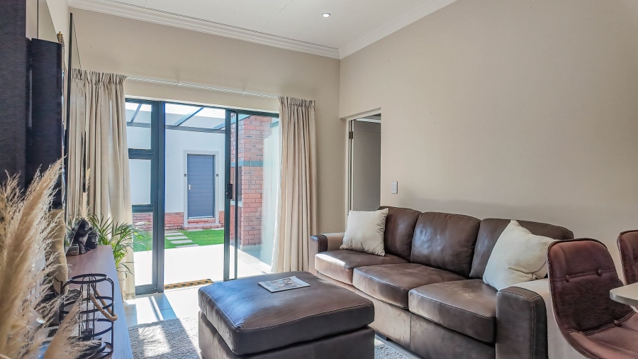 3 Bedroom Property for Sale in Rietvalleirand Gauteng