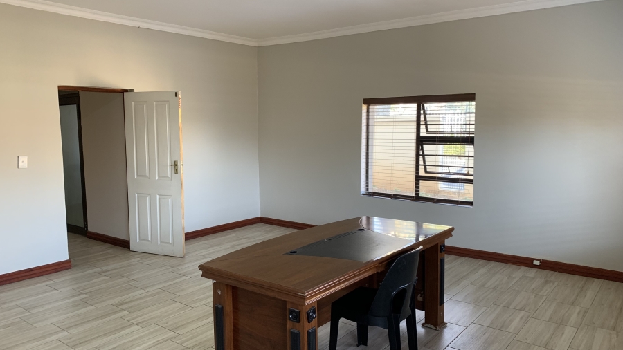 To Let Commercial Property for Rent in Noordwyk Gauteng