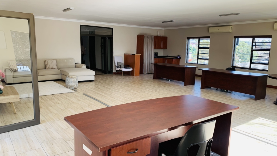 To Let Commercial Property for Rent in Noordwyk Gauteng