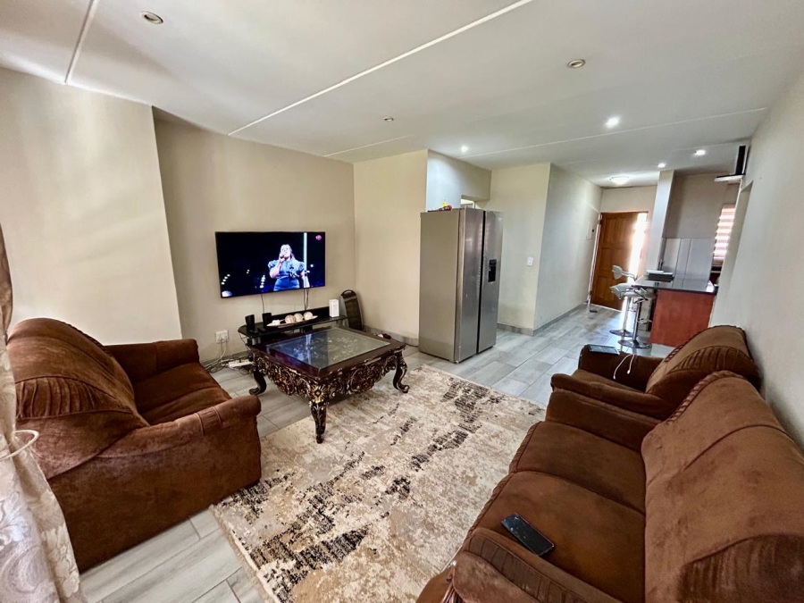 3 Bedroom Property for Sale in Halfway Gardens Gauteng