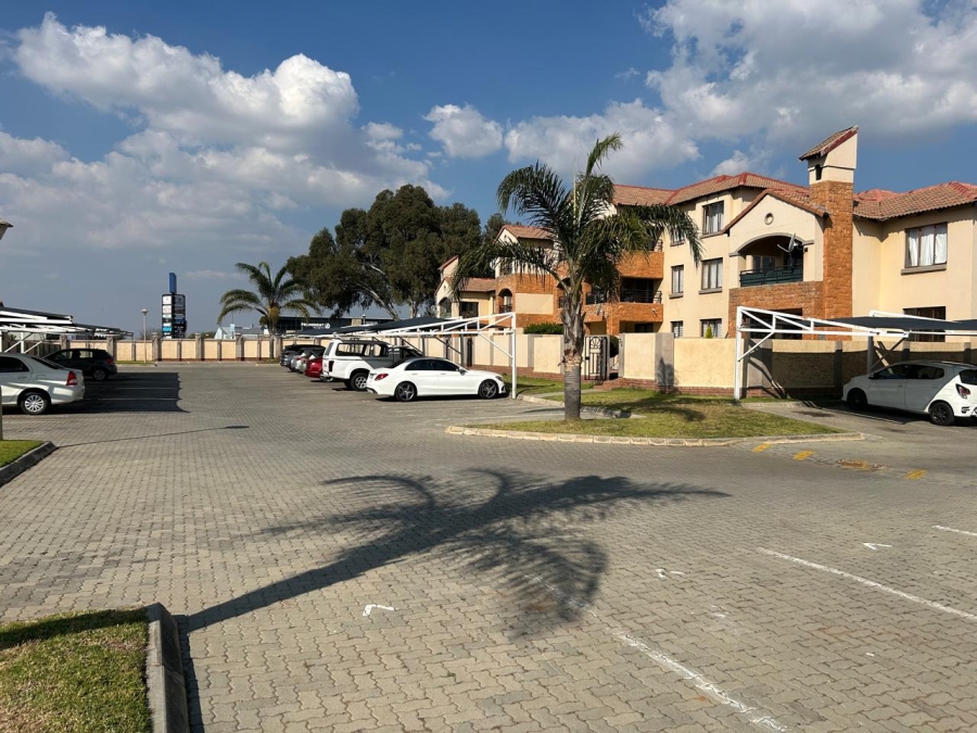 3 Bedroom Property for Sale in Halfway Gardens Gauteng