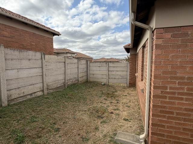 3 Bedroom Property for Sale in Olievenhoutbosch Gauteng