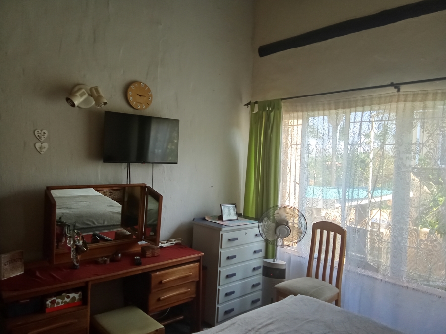 2 Bedroom Property for Sale in Roodekrans Gauteng