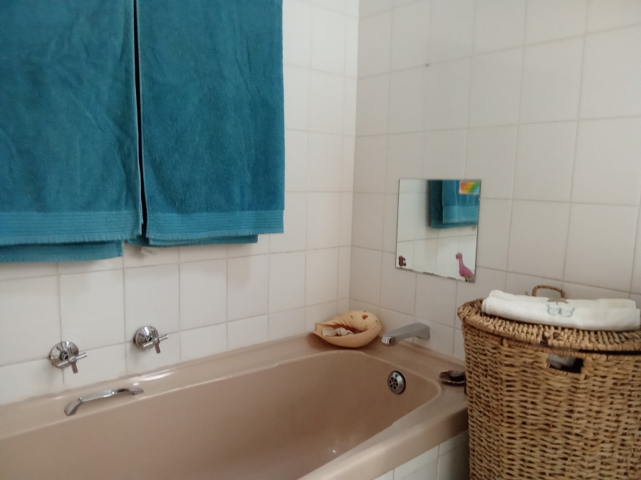 2 Bedroom Property for Sale in Roodekrans Gauteng