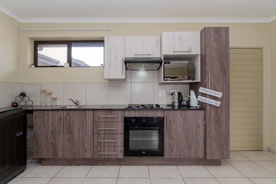 1 Bedroom Property for Sale in Norton Park Gauteng