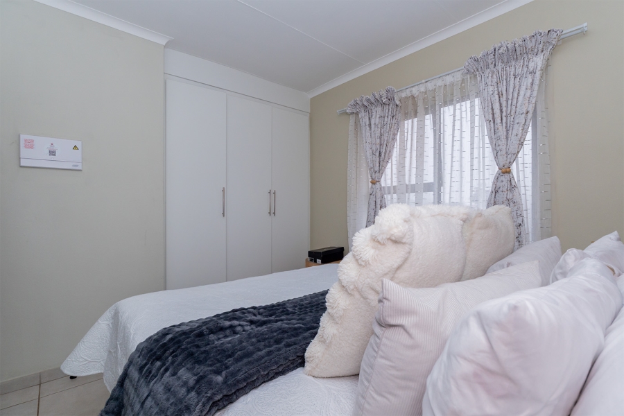 1 Bedroom Property for Sale in Norton Park Gauteng