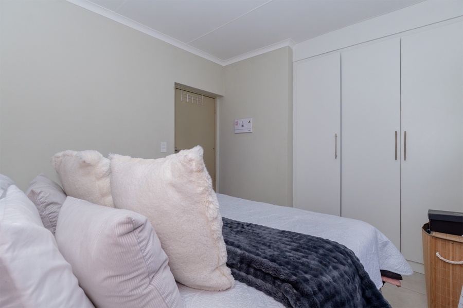 1 Bedroom Property for Sale in Norton Park Gauteng