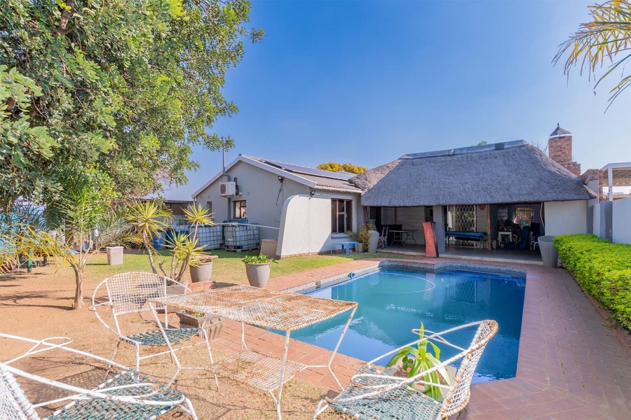 3 Bedroom Property for Sale in Beyers Park Gauteng