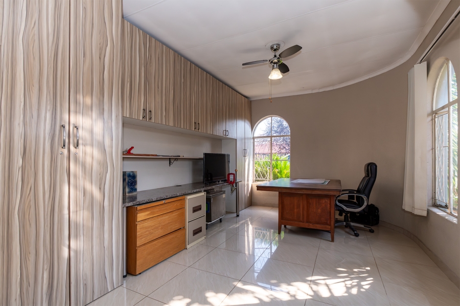 3 Bedroom Property for Sale in Beyers Park Gauteng