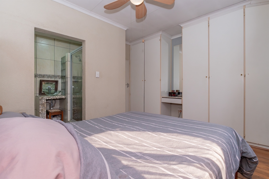 3 Bedroom Property for Sale in Beyers Park Gauteng