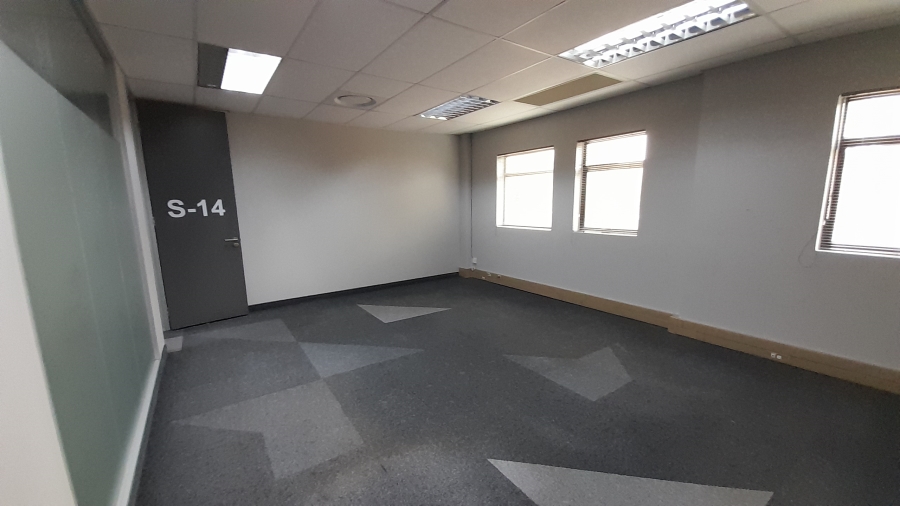 To Let Commercial Property for Rent in Faerie Glen Gauteng