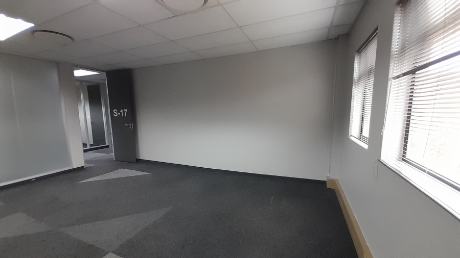 To Let Commercial Property for Rent in Faerie Glen Gauteng