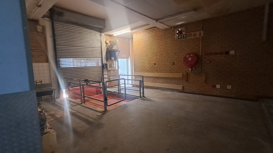 To Let Commercial Property for Rent in Waterkloof Ridge Gauteng