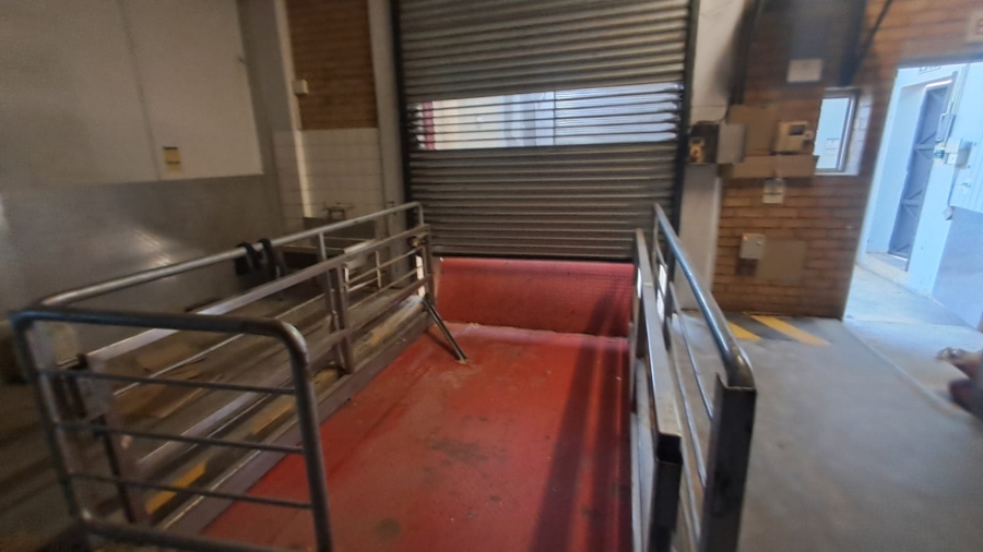To Let Commercial Property for Rent in Waterkloof Ridge Gauteng