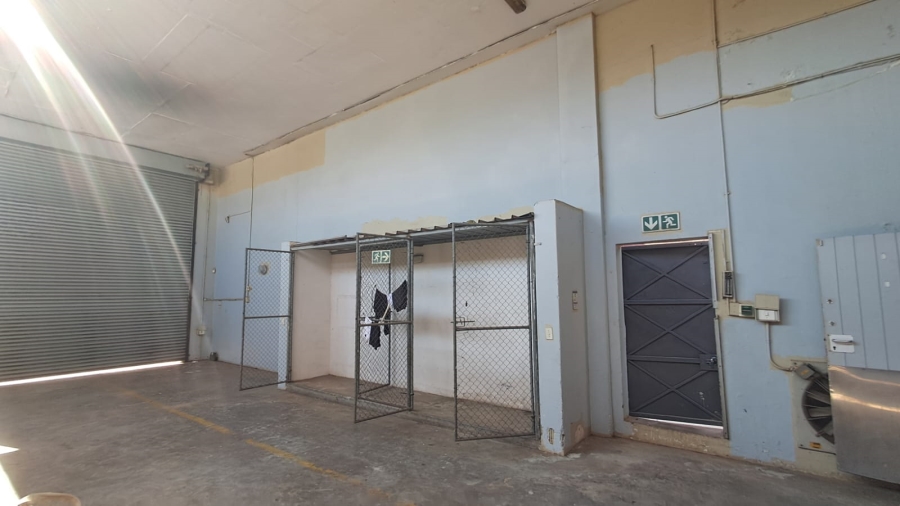 To Let Commercial Property for Rent in Waterkloof Ridge Gauteng