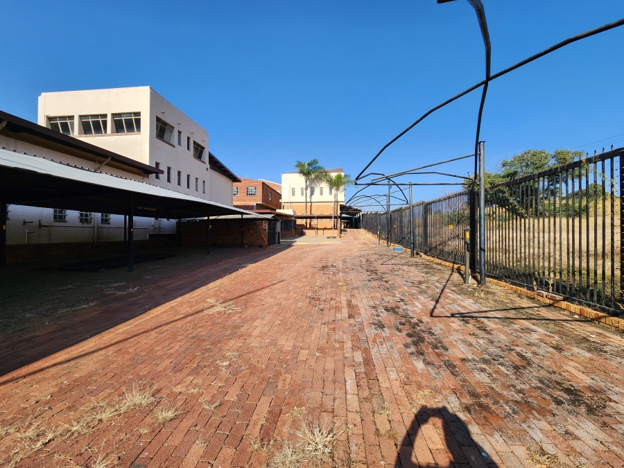 To Let Commercial Property for Rent in Jan Niemand Park Gauteng
