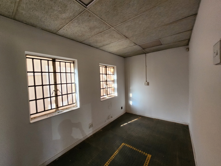 To Let Commercial Property for Rent in Jan Niemand Park Gauteng