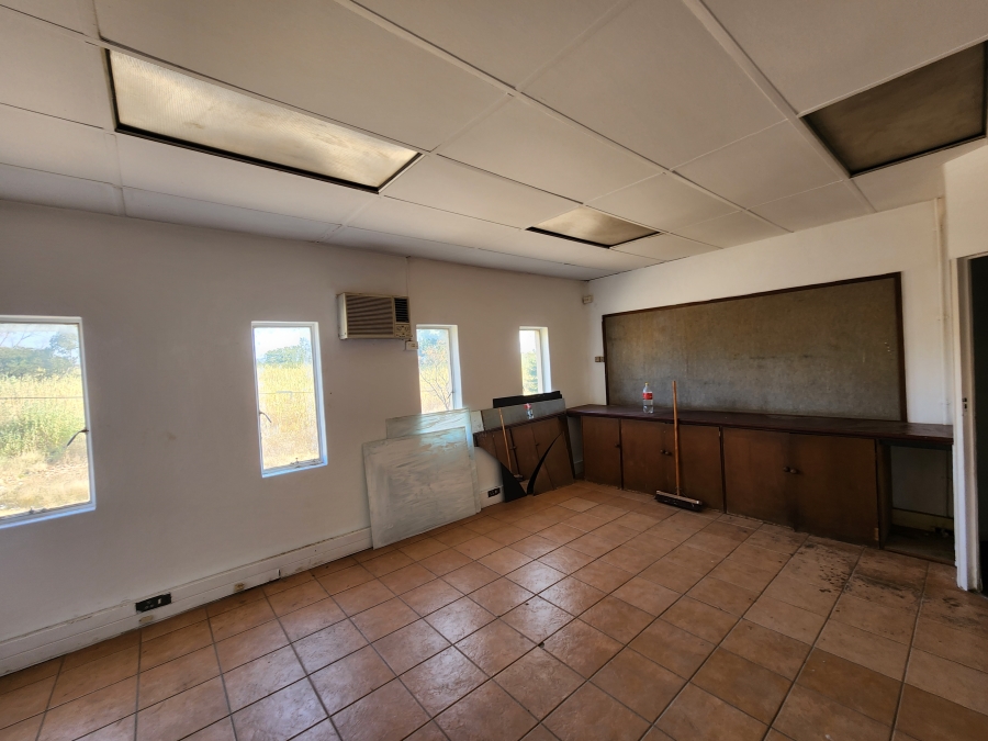 To Let Commercial Property for Rent in Jan Niemand Park Gauteng