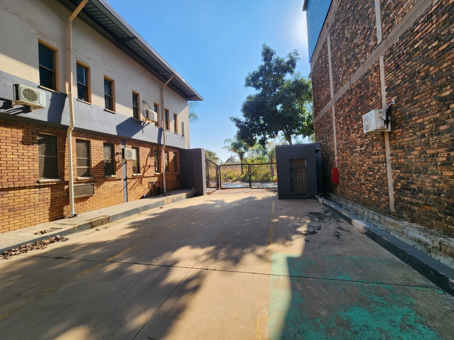 To Let Commercial Property for Rent in Jan Niemand Park Gauteng