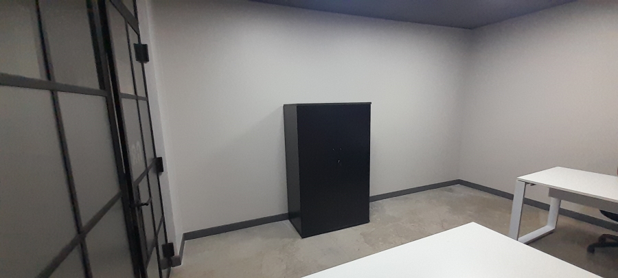 To Let Commercial Property for Rent in Faerie Glen Gauteng