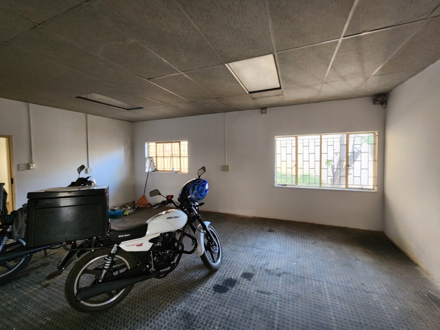 Commercial Property for Sale in Jan Niemand Park Gauteng