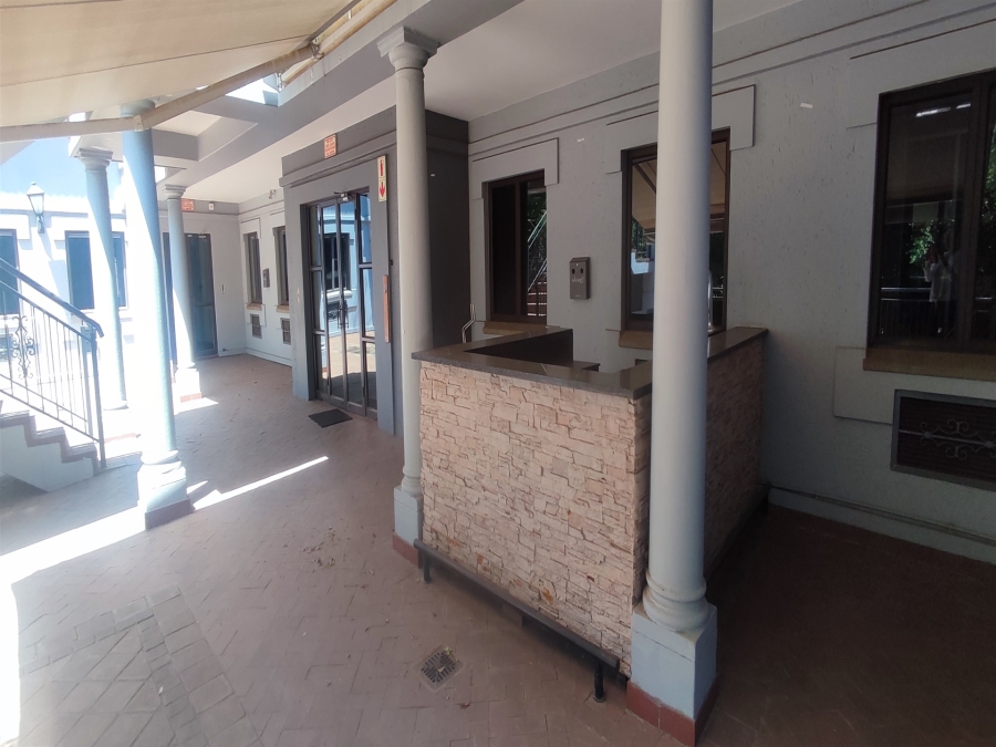 To Let Commercial Property for Rent in Hyde Park Gauteng