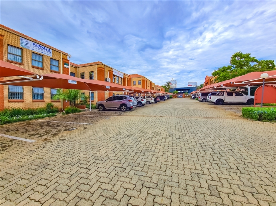 To Let Commercial Property for Rent in Allens Nek Gauteng