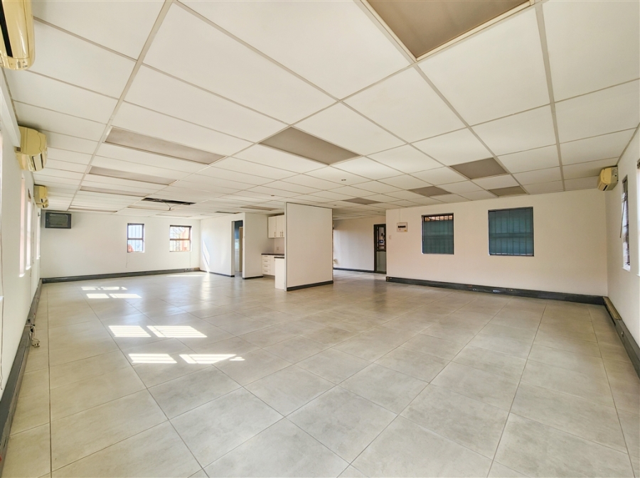 To Let Commercial Property for Rent in Allens Nek Gauteng