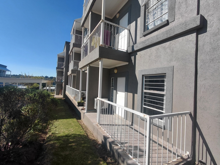 To Let 1 Bedroom Property for Rent in Buccleuch Gauteng
